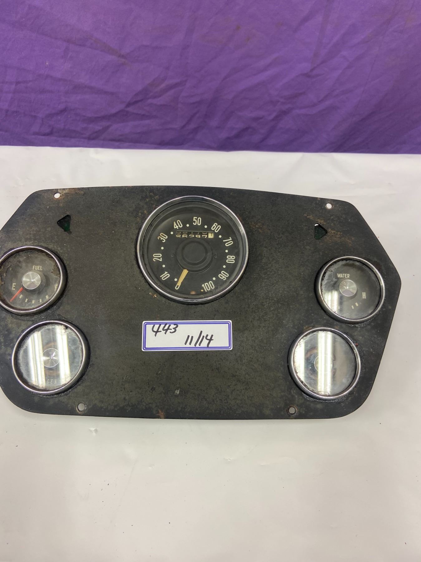 VINTAGE TRUCK SPEEDOMETER + GAUGES