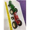 Image 4 : 2 TOY TRACTORS