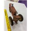 Image 4 : TOY TRACTOR - COCKSHUTT-1850