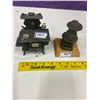 Image 4 : 2 MINIATURE STOVES
