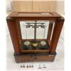 Image 1 : BRASS CHEMIST SCALE IN ORIGINAL WALNUT AND GLASS CASE C/W 5 BRASS WEIGHTS ORIGINAL PATINA- 19-1/2M- 