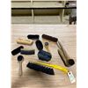 Image 1 : BOX OF 11 SHOE BRUSHES