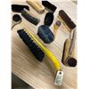 Image 8 : BOX OF 11 SHOE BRUSHES