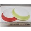 Image 2 : 783.  Pyrex pie plates, 8 ½”, lime green and desert dawn pink