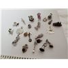 Image 3 : 789.  Lot of silver tone charms (20)