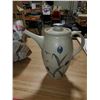 Image 1 : pottery tea / coffee pot (marked kurenda)
