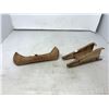 Image 1 : Canoe + Sled Décor (Wooden)