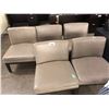 Image 1 : 5 BEIGE RECEPTION CHAIRS