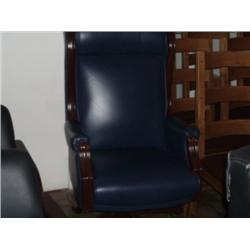 EXECUTIVE CHAIR