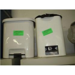 LOT MISC GARBAGE CANS