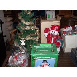 LOT OF CHRISTMAS DÉCOR