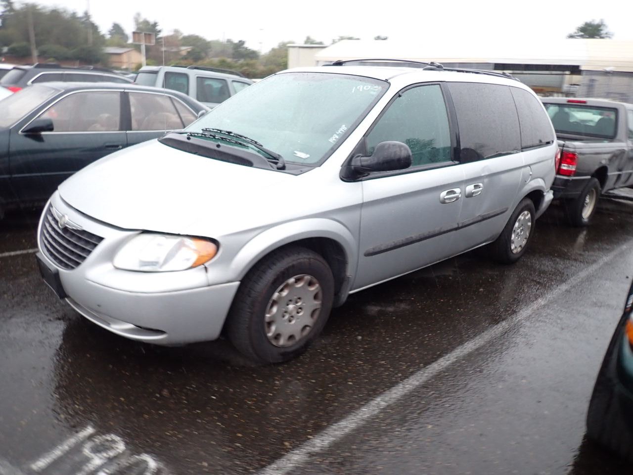 2004 Chrysler Town And Country