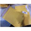 Image 2 : Lot of vanilla bubble shipping envelopes