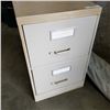 Image 2 : 2 drawer filing cabinet