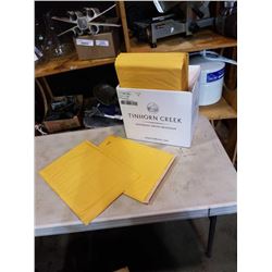 LOT OF MANILLA BUBBLE ENVELOPES