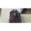 Image 2 : 2 alien vs predator figures in box