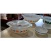 Image 2 : PYREX MIXING BOWLS, BAKING DISH AND 4 SMALL PYREX BOWLS