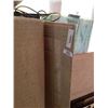 Image 2 : 5 FOOT BEIGE AREA CARPET
