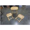 Image 1 : 3 folding maple tv trays