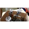 Image 2 : Box of decorative tea candle holders