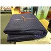 Image 2 : Moverâ€™s Blanket (108" W x 46" H x 36" D)