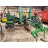 Image 2 : JOHN DEERE 12 ROW 1770 CORN PLANTER