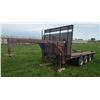 Image 2 : FLATBED GOOSENECK TRI AXLE TRAILER W/ HOIST
