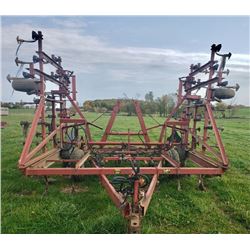 CASE IH 30' CULTIVATOR