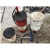 Image 1 : JOB LOT OF OIL / GREASE