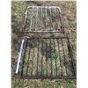 Image 1 : LOT OF 2 4' GATES