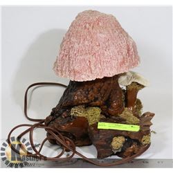FUNKY MUSHROOM LAMP