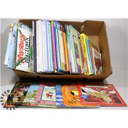 BOX WITH 32 CHILDREN'S READING BOOKS -
