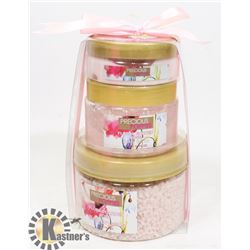 NEW 3PC ROSE SCENTED BATH GIFT SET