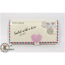 NEW SHAG WEAR WOMENS WALLET