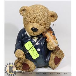 FIDDLE PLAYING BEAR WORKS BY MOTION