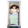 Image 1 : 15" KNOWLES "ME AND MY BLANKIE" DOLL