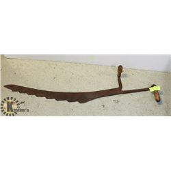 ANTIQUE HAY KNIFE / ICE SAW