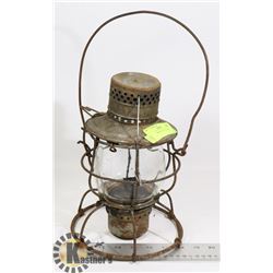 ANTIQUE HANDLAN RAILWAY LANTERN