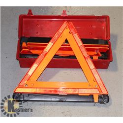EMERGENCY WARNING TRIANGLE FLARE KIT
