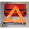 Image 1 : EMERGENCY WARNING TRIANGLE FLARE KIT