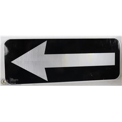 ROAD TRAFFIC DIRECTIONAL SIGN 3M TECHNOLOGY