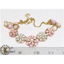 GOLD TONE FLORAL NECKLACE WITH OPAQUE STONES