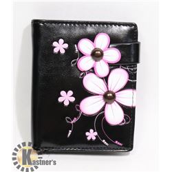NEW SHAG WEAR WOMENS WALLET