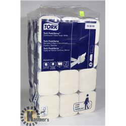 CASE OF TORK PEAK SERVE CONTINUOUS HAND TOWEL