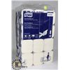 Image 1 : CASE OF TORK PEAK SERVE CONTINUOUS HAND TOWEL