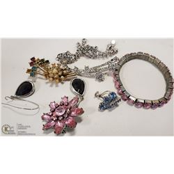 9 PIECES OF COSTUME VINTAGE JEWELRY IN BIRKS BOX