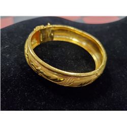 24KT GOLD BRACELET (WEIGHT = 30 GRAMS)