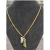 Image 1 : 24KT GOLD CHAIN WITH 2 JADE PENDANTS (WEIGHT = 34