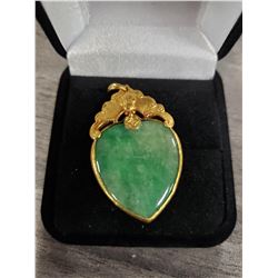 24K GOLD AND HEART SHAPED JADE STONE PENDANT