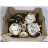 Image 1 : BOX OF CHINA TEAPOTS